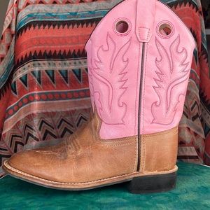 New w/out tags. Old West Kids Distressed Cowboy Boots